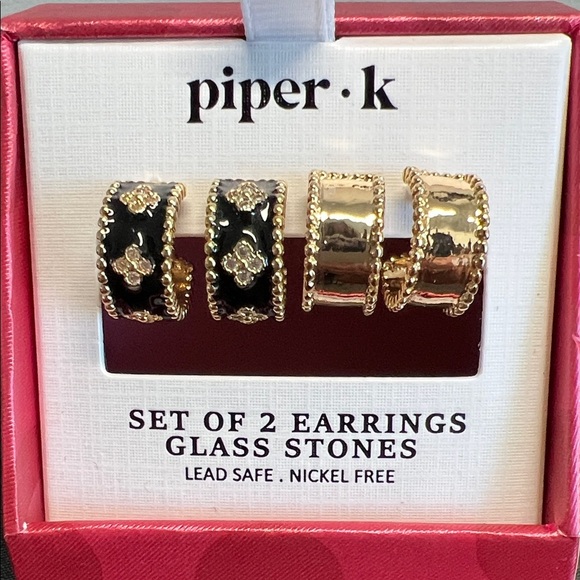 Piper K | Hoop Earrings ✨ - Picture 3 of 8
